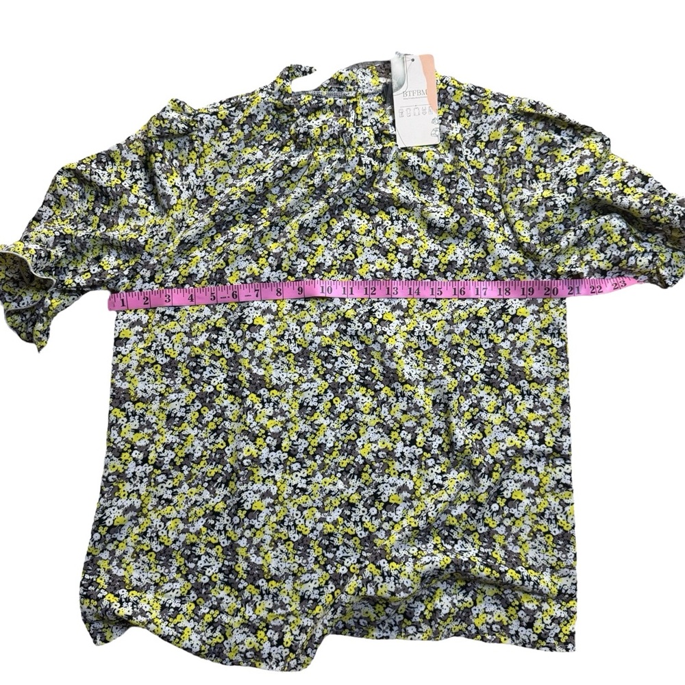 NWT women’s blouse